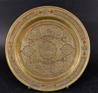 SYRIA

Brass tray inlaid with copper and...