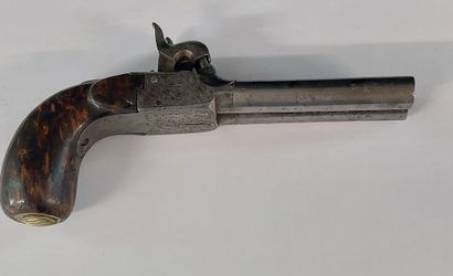 PISTOLET DE VOYAGE à coffre et à percussion...