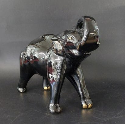 ELEPHANT, black and gold ceramic

H: 28 cm...