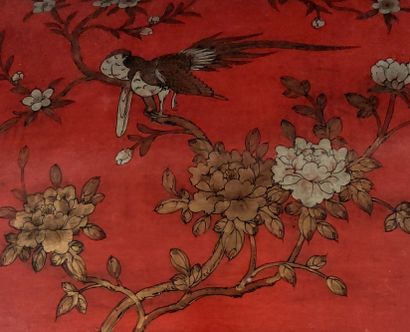 CHINA

Large leather-lined box decorated...