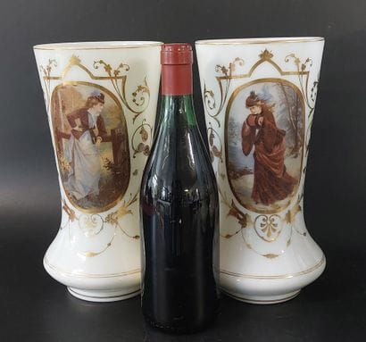 PAIR OF OPALINE VASES decorated with elegant...