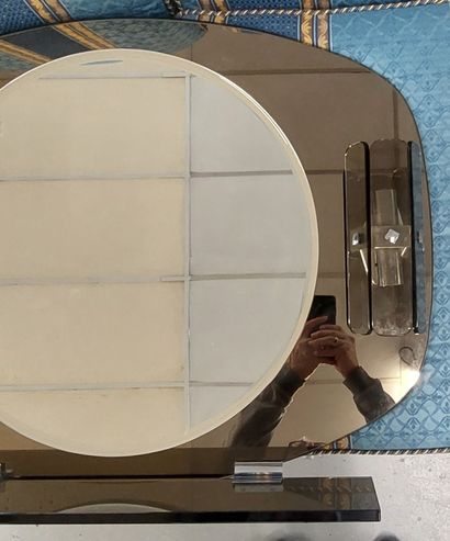 ISA - Italie

Miroir avec appliques et tablette...