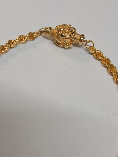 COLLIER maille corde en or 18K

L : 46,5...