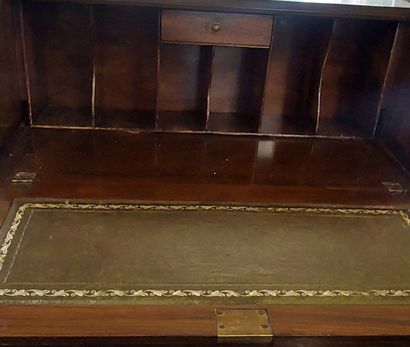 ENGLISH SLANTED DESK made of mahogany veneer,...
