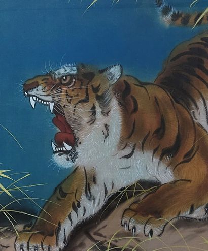 JAPAN

Tiger

Signed silk painting

34 x...
