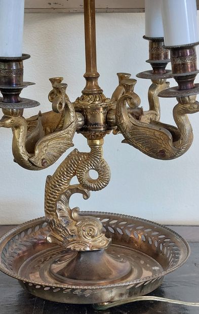 LAMPE BOUILLOTTE en bronze, quatre lumières...