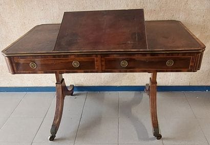 ENGLISH DESK in rosewood veneer with light...