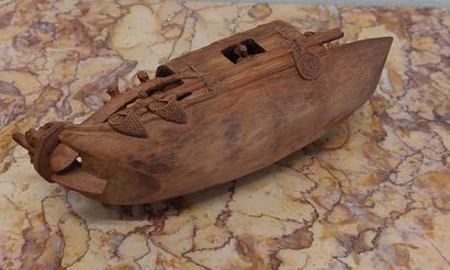 CHINE

Petit sujet en bois

Pagode

L : 16,5...