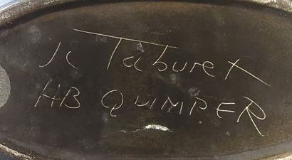 QUIMPER, TABURET 

Large, flat-shaped vase...