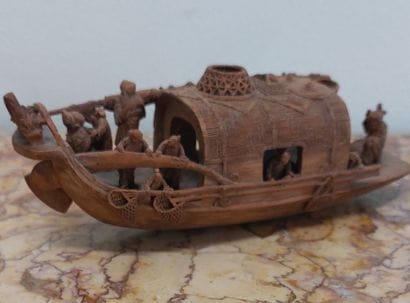 CHINE

Petit sujet en bois

Pagode

L : 16,5...