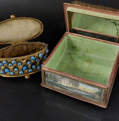 Papier-mâché box with a mirror inside; lid...