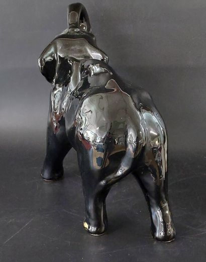 ELEPHANT, black and gold ceramic

H: 28 cm...