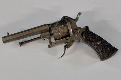 REVOLVER à broche type Lefaucheux

Carcasse,...