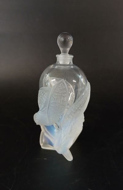 LALIQUE FRANCE

Les Elfes Bottle, 2002

No....