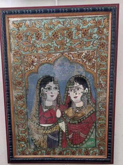 INDE

Portrait de femmes fixé sous verre

33...