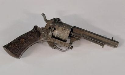REVOLVER à broche type Lefaucheux

Carcasse,...