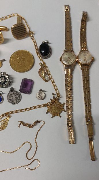 COSTUME JEWELRY SET including ladies' watches,...