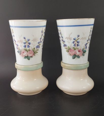PAIR OF OPALINE VASES with floral decoration

H:...