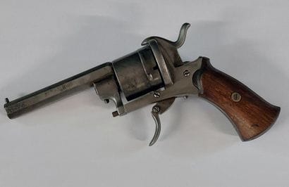 REVOLVER à broche type Lefaucheux

(en l'état,...
