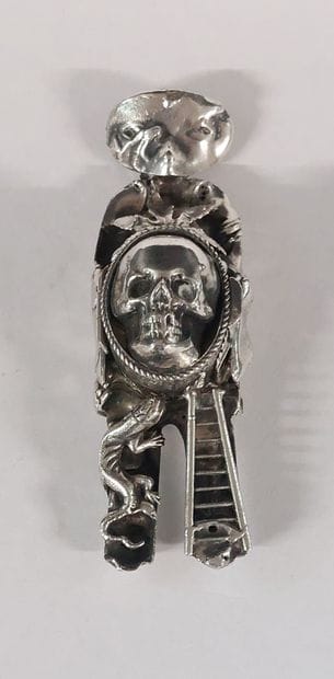 SMALL BOX made of silver-plated bronze, with...