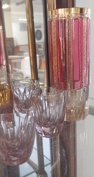 SERVICE A LIQUEUR en cristal comprenant :...