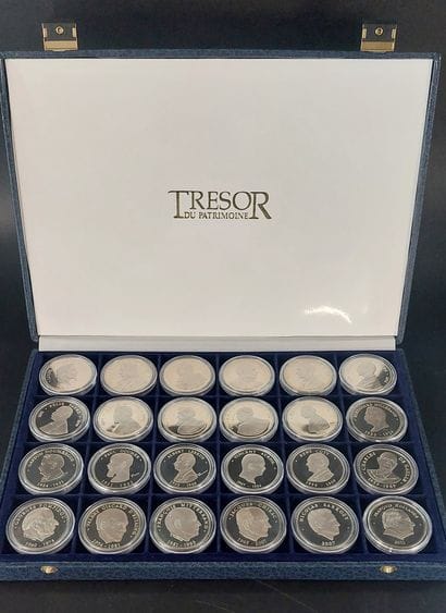 Coffret de 24 médailles des Présidents de...