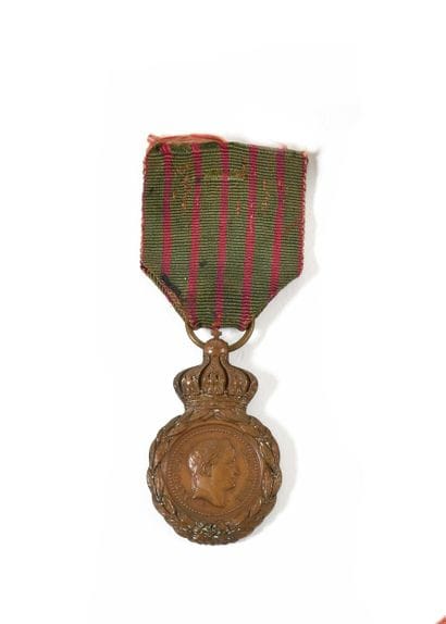 FRANCE 
MEDAILLE DE SAINTE HELENE 
Médaille...