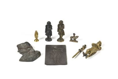 Ensemble de six statuettes, cachets, ouvre...
