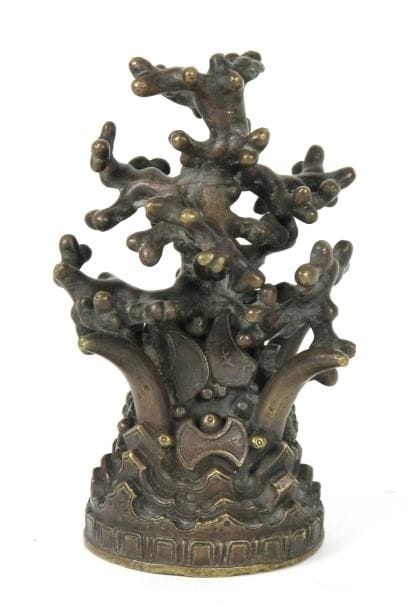 CHINE ou TIBET
Sujet en bronze représentant...