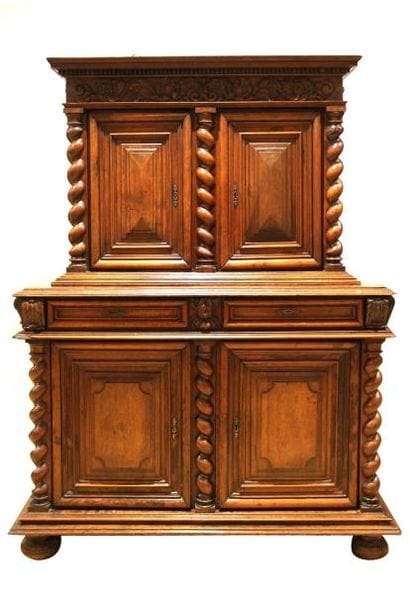 MEUBLE DEUX CORPS dit 