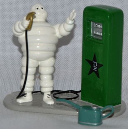 “Bibendum à la pompe à essence”
Figurine...