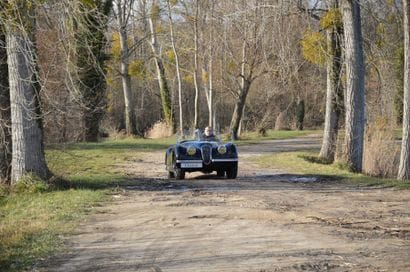 1954 JAGUAR XK 120 OTS 
Châssis n° 674779
Carte...
