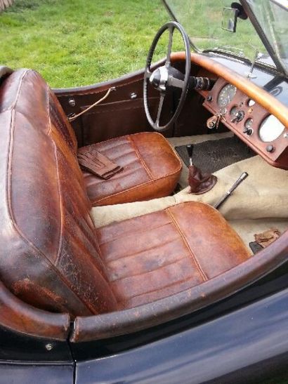 1954 JAGUAR XK 120 OTS 
Châssis n° 674779
Carte...