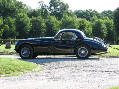 1954 JAGUAR XK 120 FHC 
Châssis n° 681467
Carte...