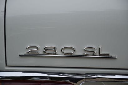 1971 MERCEDES BENZ 280 SL 
Châssis n° 11304410022769
Carte...