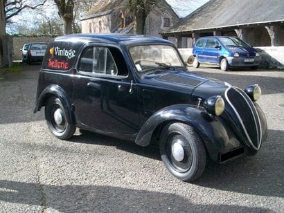 1939 SIMCA 5 CAMIONNETTE 
Châssis n° 27102
Carte...
