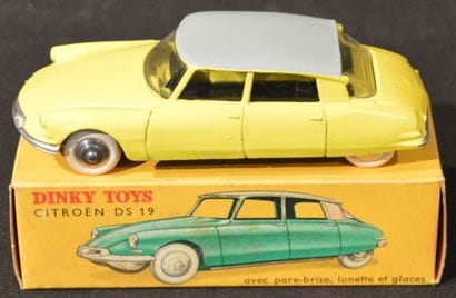 DINKY TOYS
Citroën DS 19 (24CP)