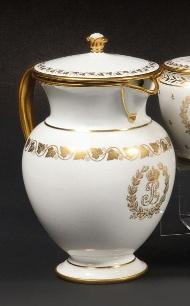 SÈVRES
Service dit des Princes Pot à décoction...