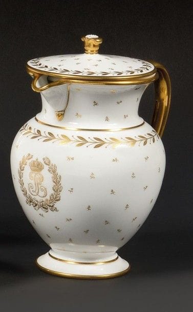 SÈVRES
Service dit des Princes Pot à décoction...