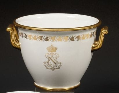 SÈVRES
Service dit des Princes Seau à bouteille...