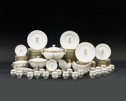 SÈVRES
Service des bals Service en porcelaine...