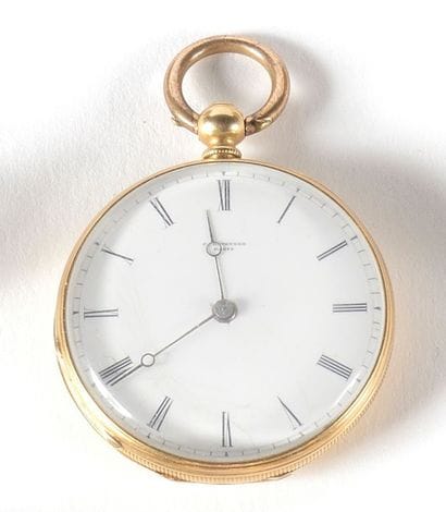 Petite montre de col en or, à clé. Boitier...