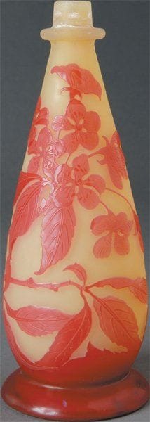 Émile GALLÉ (1846-1904)
Vase ovoïde en verre...