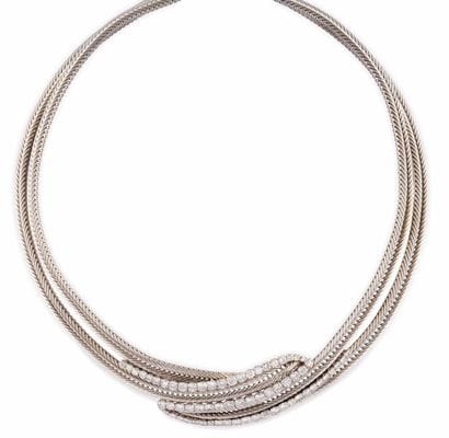 IMPORTANT COLLIER la monture en or gris et...