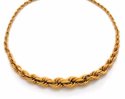 COLLIER en or jaune, la monture en or jaune...