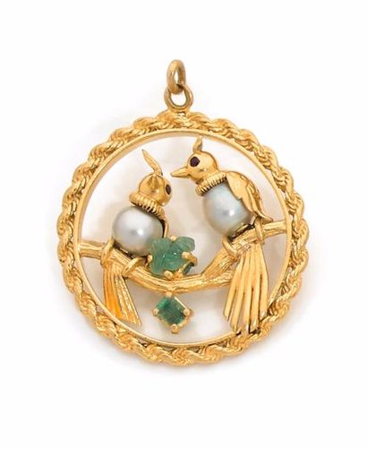 ATTRIBUÉ À CARTIER PENDENTIF en or jaune,...
