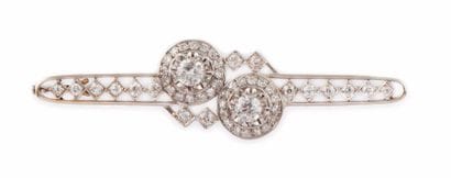 BROCHE en platine et or gris de style Art...