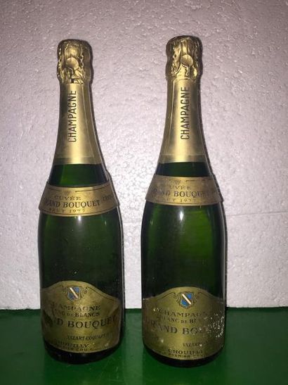 2 Blle CHAMPAGNE GRAND BOUQUET GRANDE CUVEE...