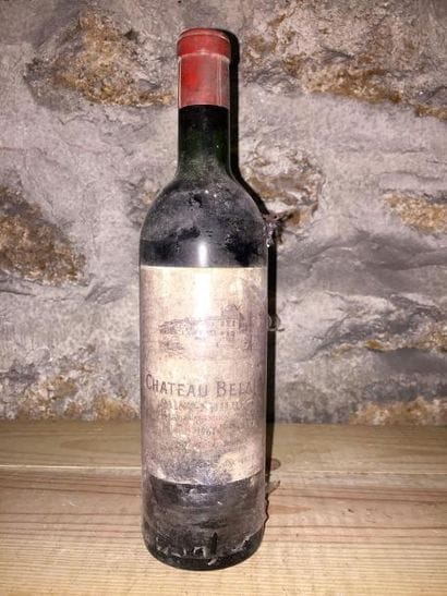1 Blle Château BELAIR (St EmilionGCC1) 1961...