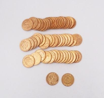 53 pièces de 20 Francs français en or jaune...